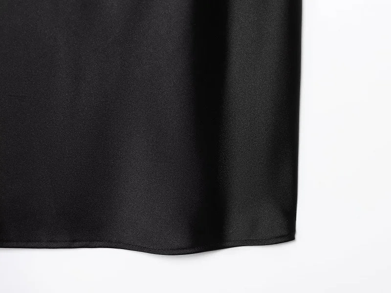 Top con Cuello Halter de Satén con Espalda Descubierta