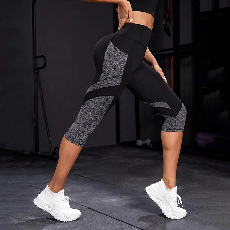 Pantalones de yoga de cintura alta con bloques de color Leggings capri con bolsillos para mujer Leggings capri de entrenamiento con control de barriga para mujer