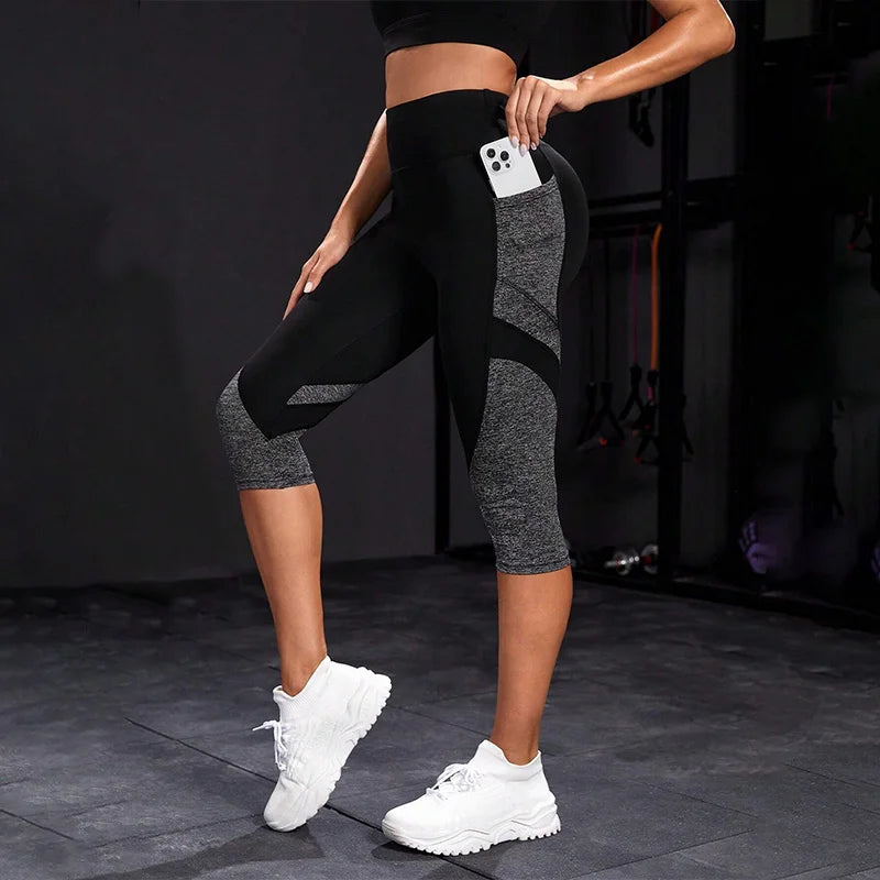 Pantalones de yoga de cintura alta con bloques de color Leggings capri con bolsillos para mujer Leggings capri de entrenamiento con control de barriga para mujer