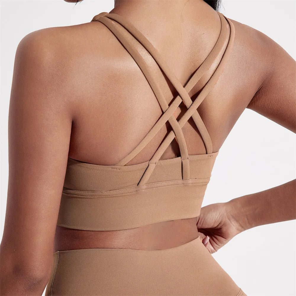 Sujetador deportivo de Color sólido con espalda cruzada para mujer, Top ajustado de alta resistencia, ropa interior de entrenamiento integral para gimnasio y Yoga con almohadilla para el pecho