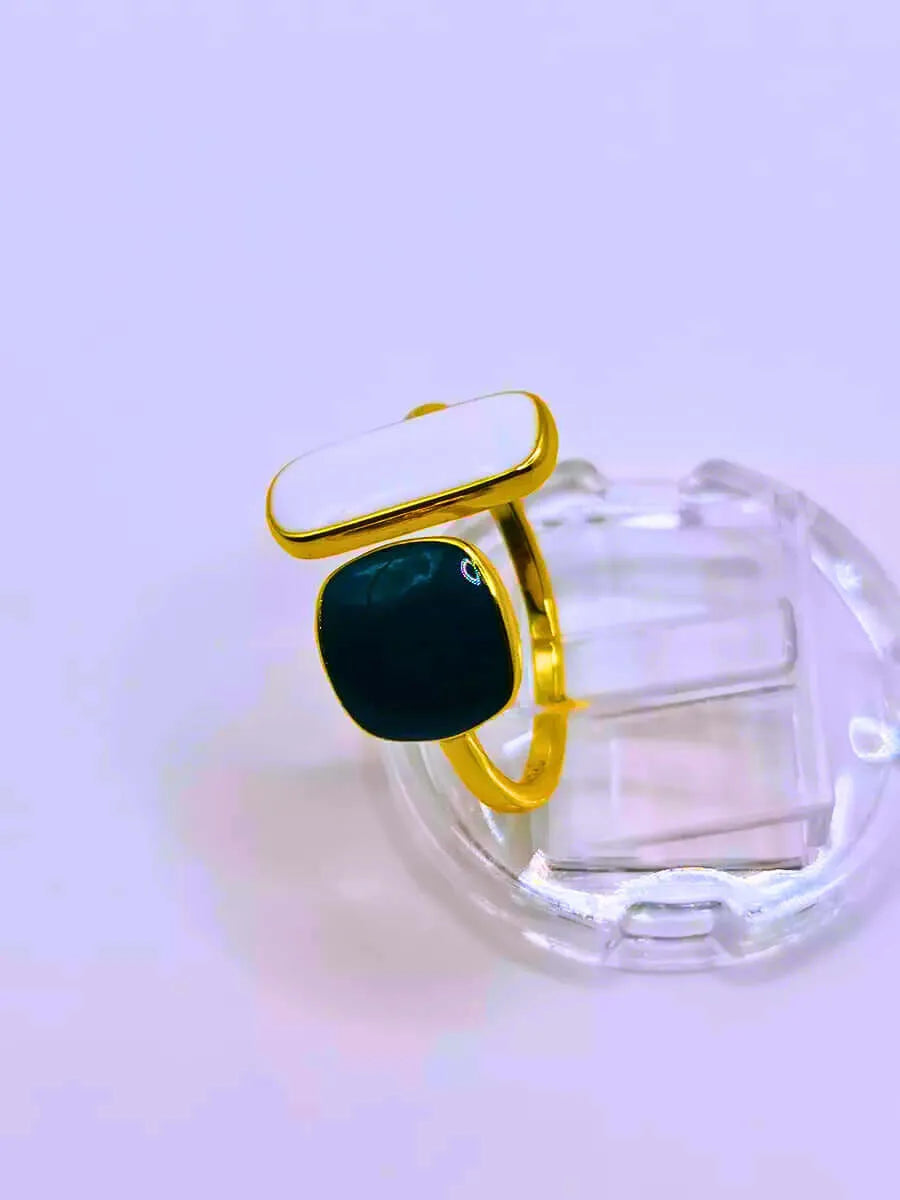 Anillo ajustable geométrico de plata 925 con baño de oro 10K Calenbi - imagen 8