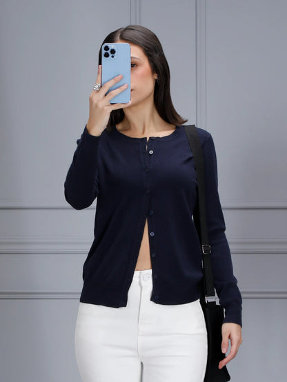 Suéter Básico con Botones Largo a la Cadera, Cuello Redondo, Diseño Ajustado con Tejido Muy Suave y Ligero con Manga Larga con toque Elegante CJJ02