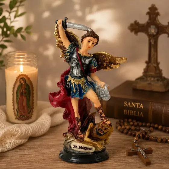 Figura de San Miguel Arcángel en resina 18 cm