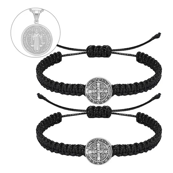 Set de 2 pulseras tejidas con medalla de San Benito