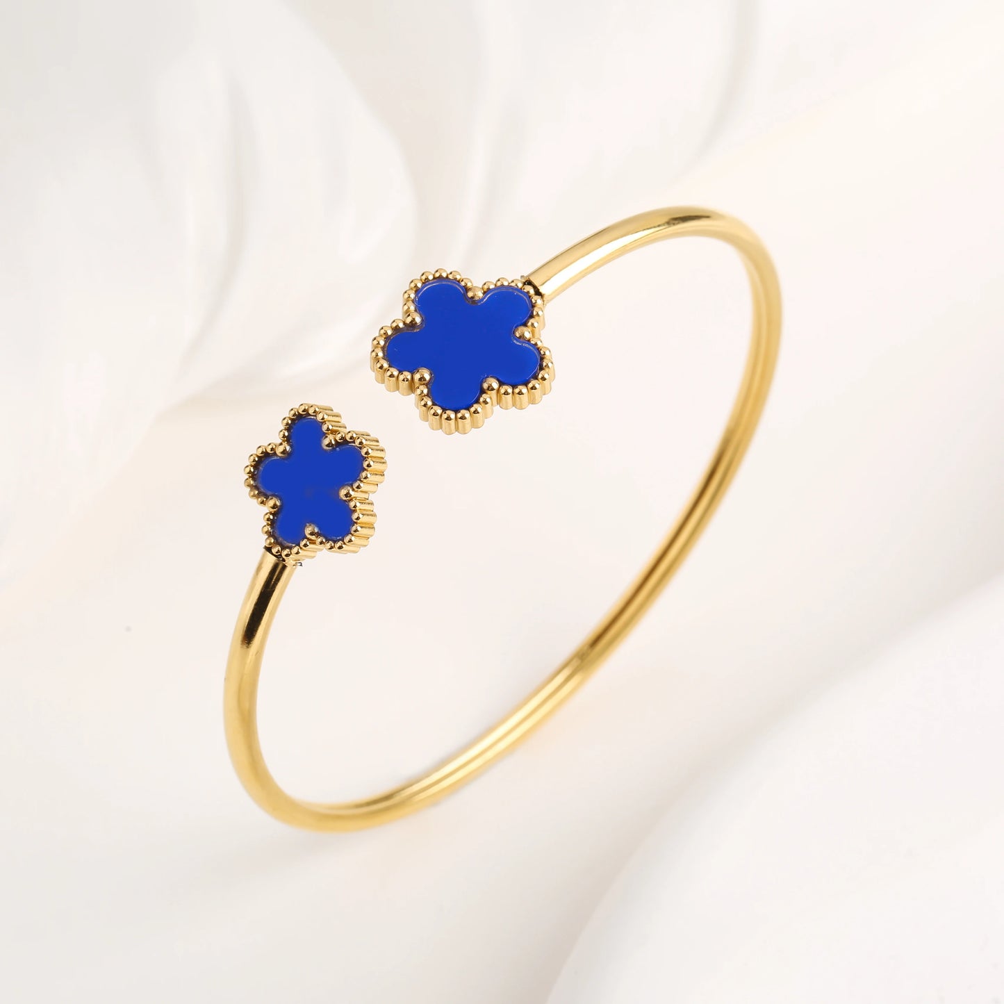 Brazalete De Flor De Cinco Hojas