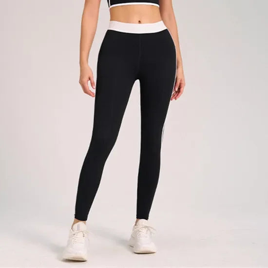 Conjunto Sujetador Deportivo y Falda