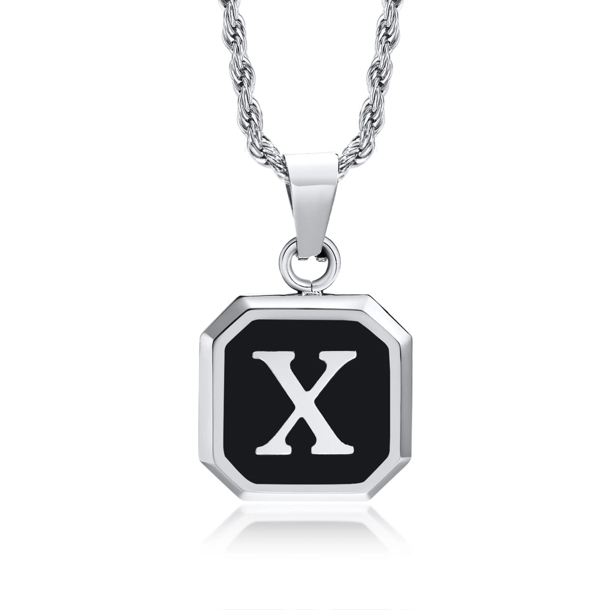 Collar con Inicial en Placa Cuadrada - X