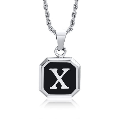 Collar con Inicial en Placa Cuadrada - X