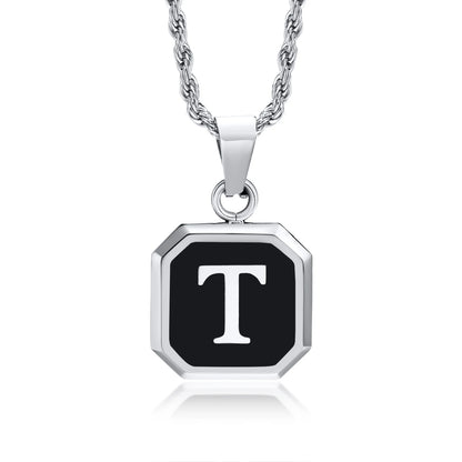 Collar con Inicial en Placa Cuadrada - T
