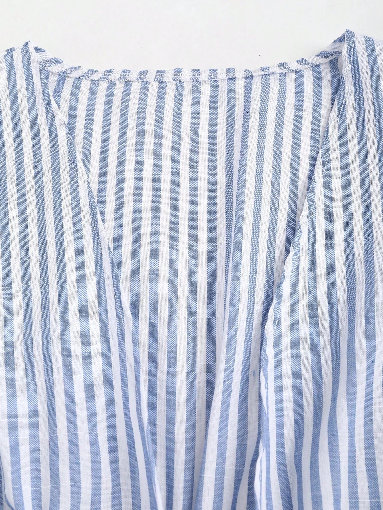 Camisa de Manga Abullonada con Lazo