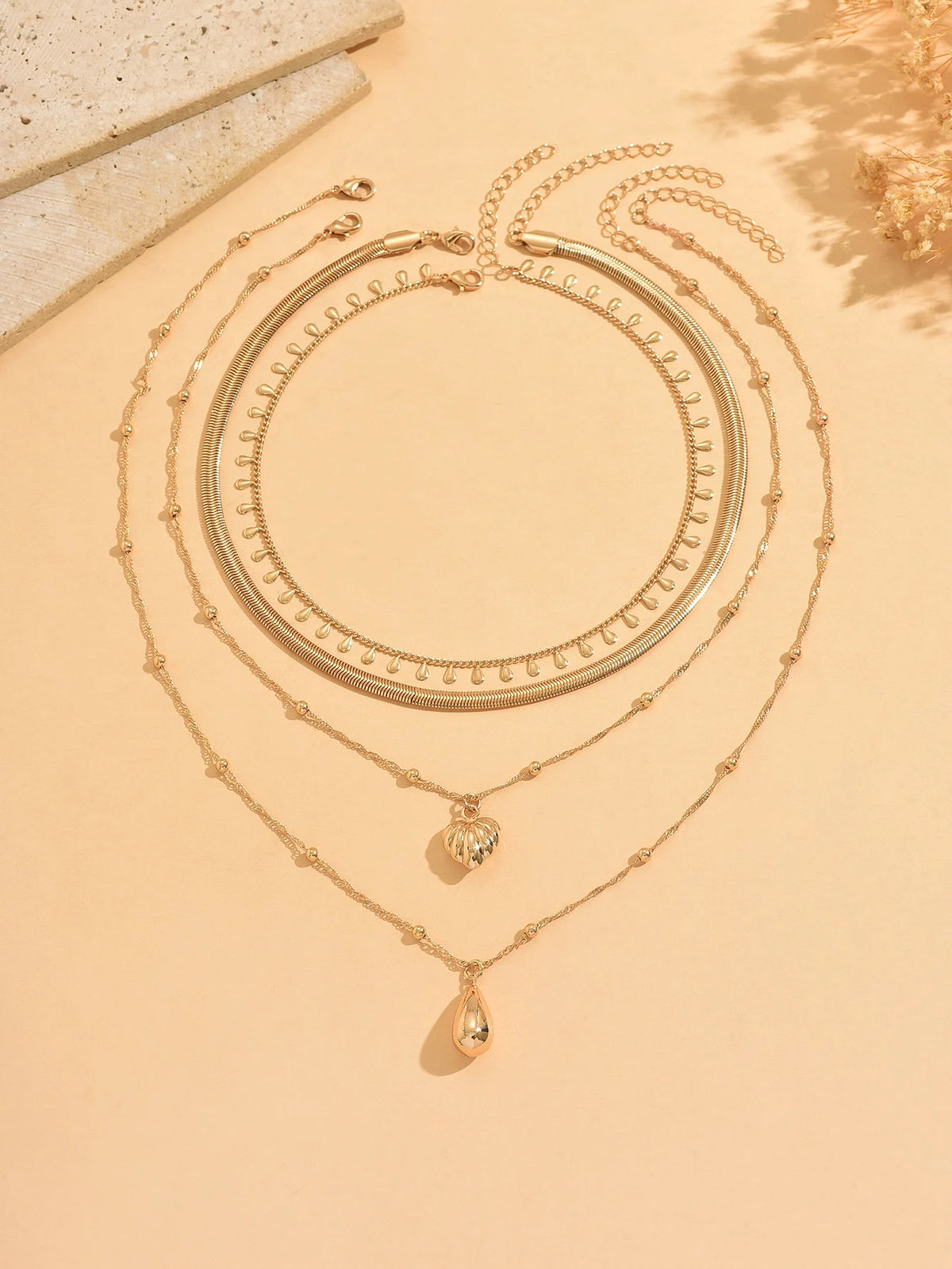 Collar de 4 Capas en Tono Dorado - foto 1