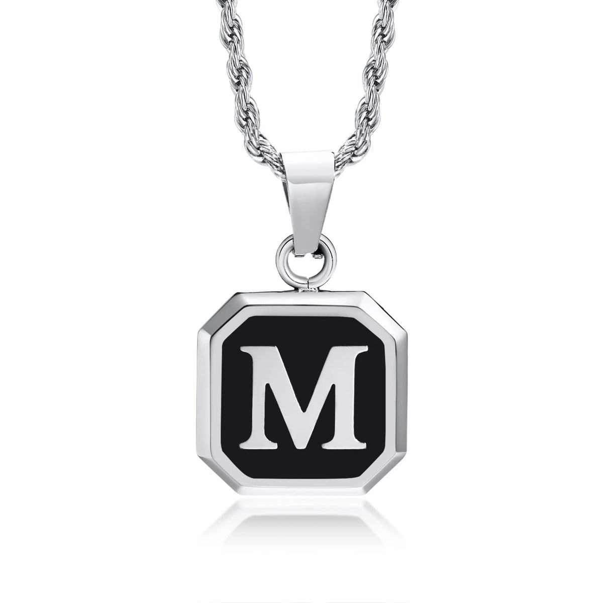 Collar con Inicial en Placa Cuadrada - M