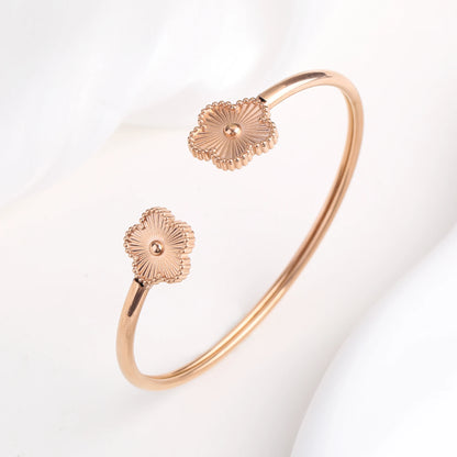 Brazalete De Flor De Cinco Hojas