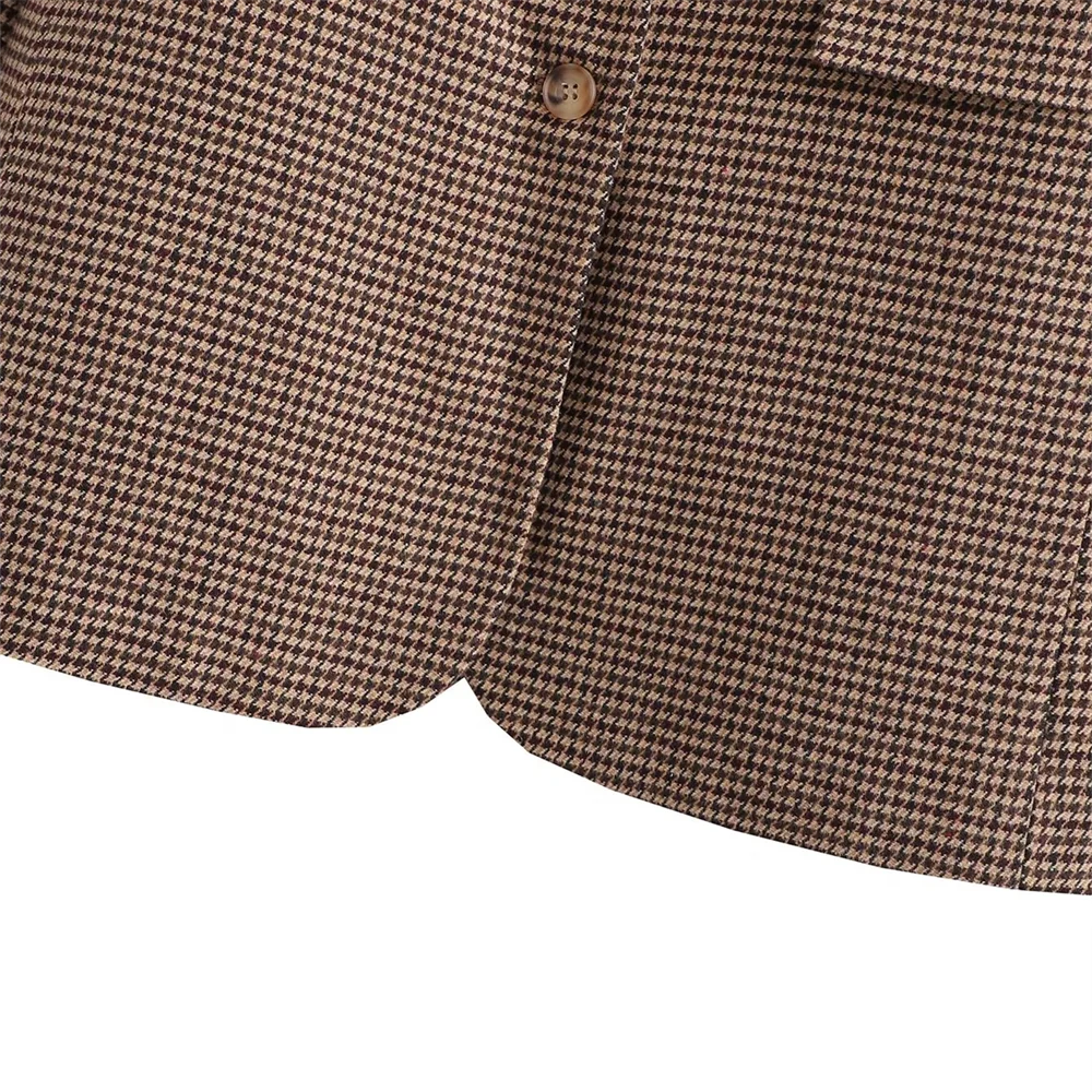 Conjunto de Abrigo y Falda plisada