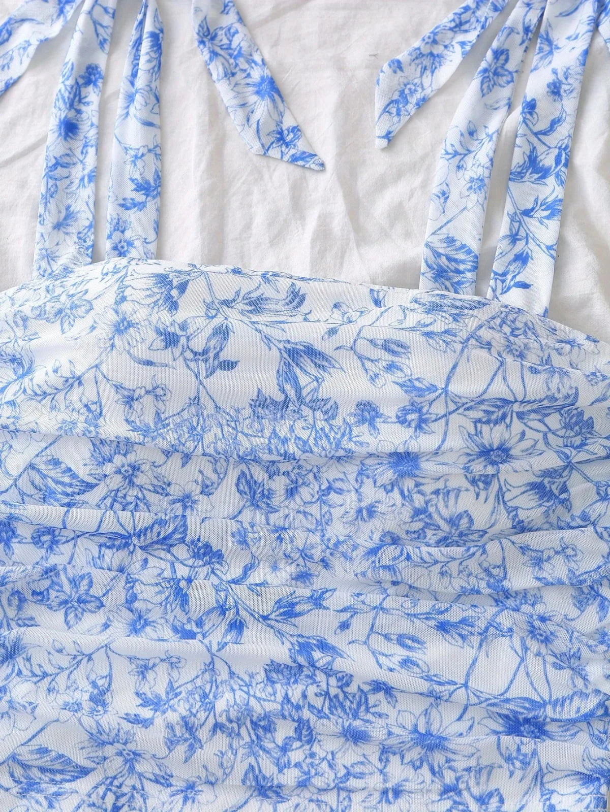 Top Corto Con Tirantes