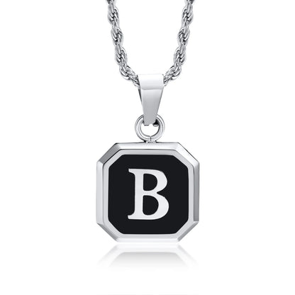 Collar con Inicial en Placa Cuadrada - B
