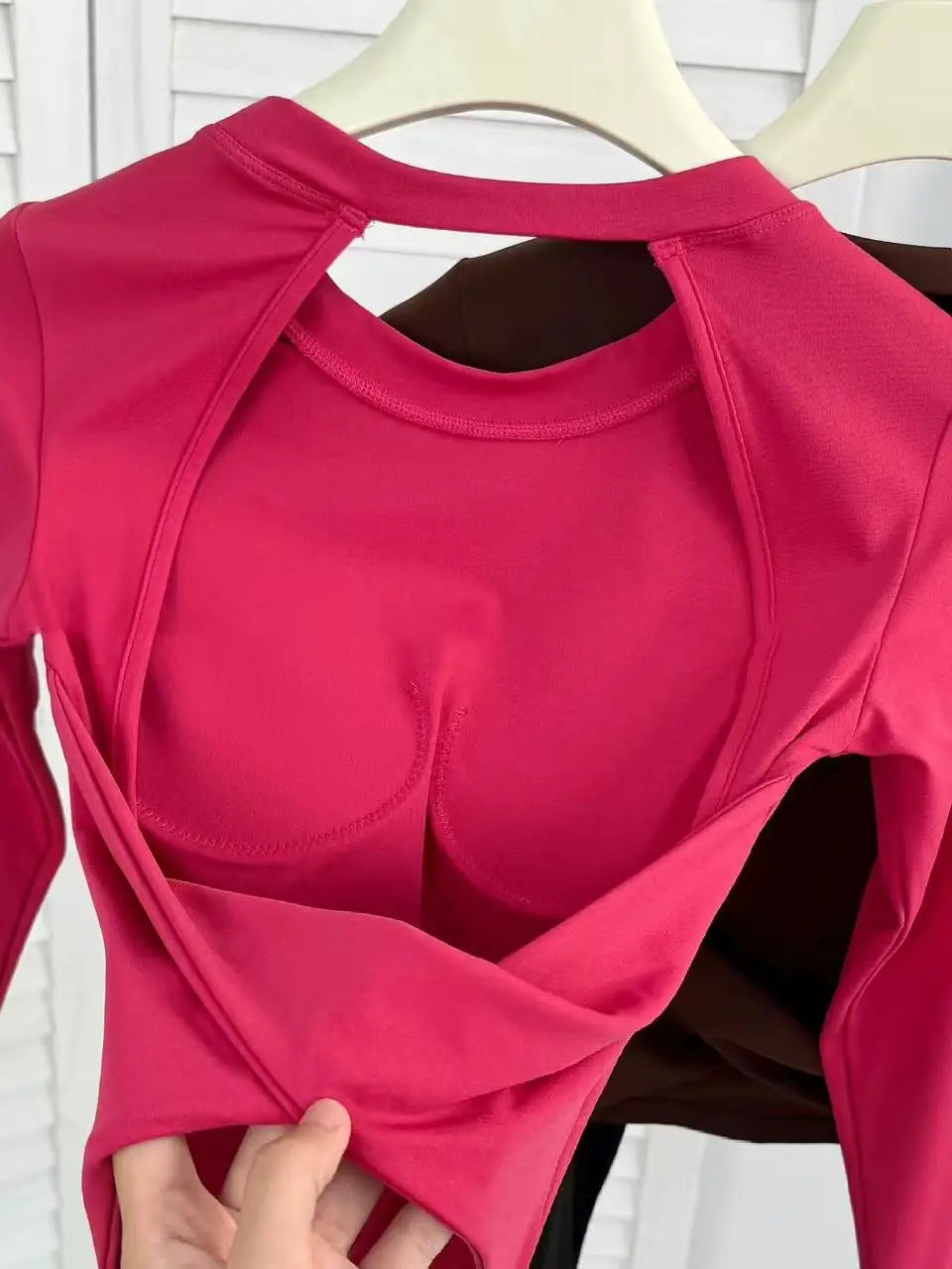 Blusa Deportiva Con Espalda Descubierta