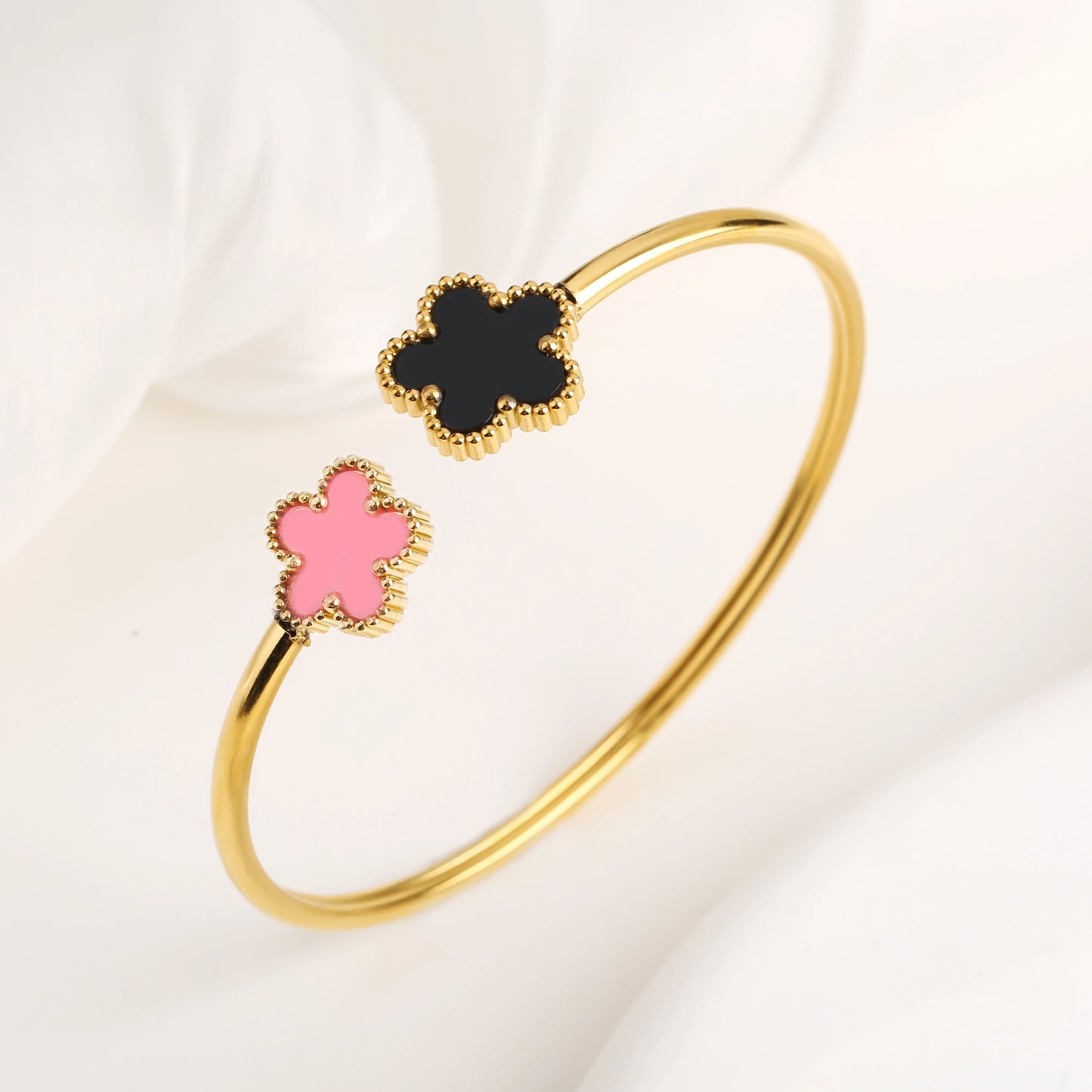 Brazalete De Flor De Cinco Hojas