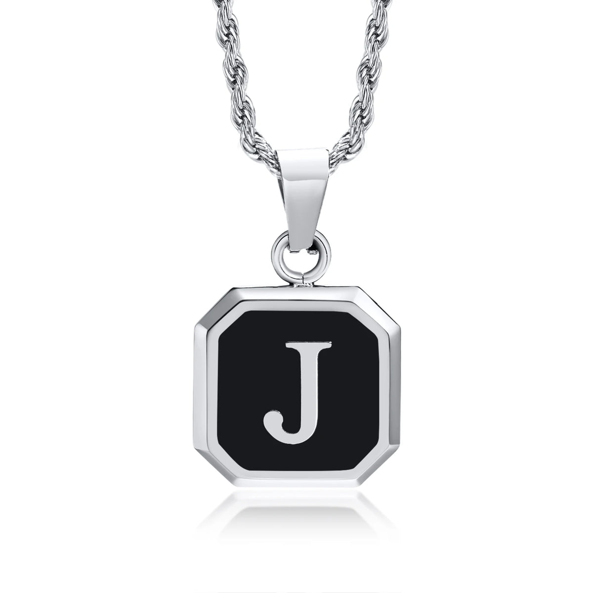 Collar con Inicial en Placa Cuadrada - J
