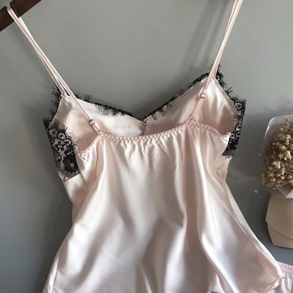 Pijama de Satén con Cuello en V