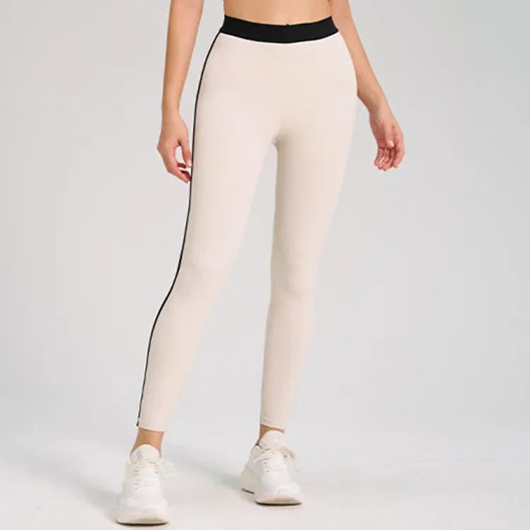 Conjunto Sujetador Deportivo y Falda