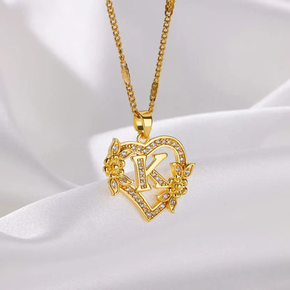 Collar con Inicial en Corazón - foto 3