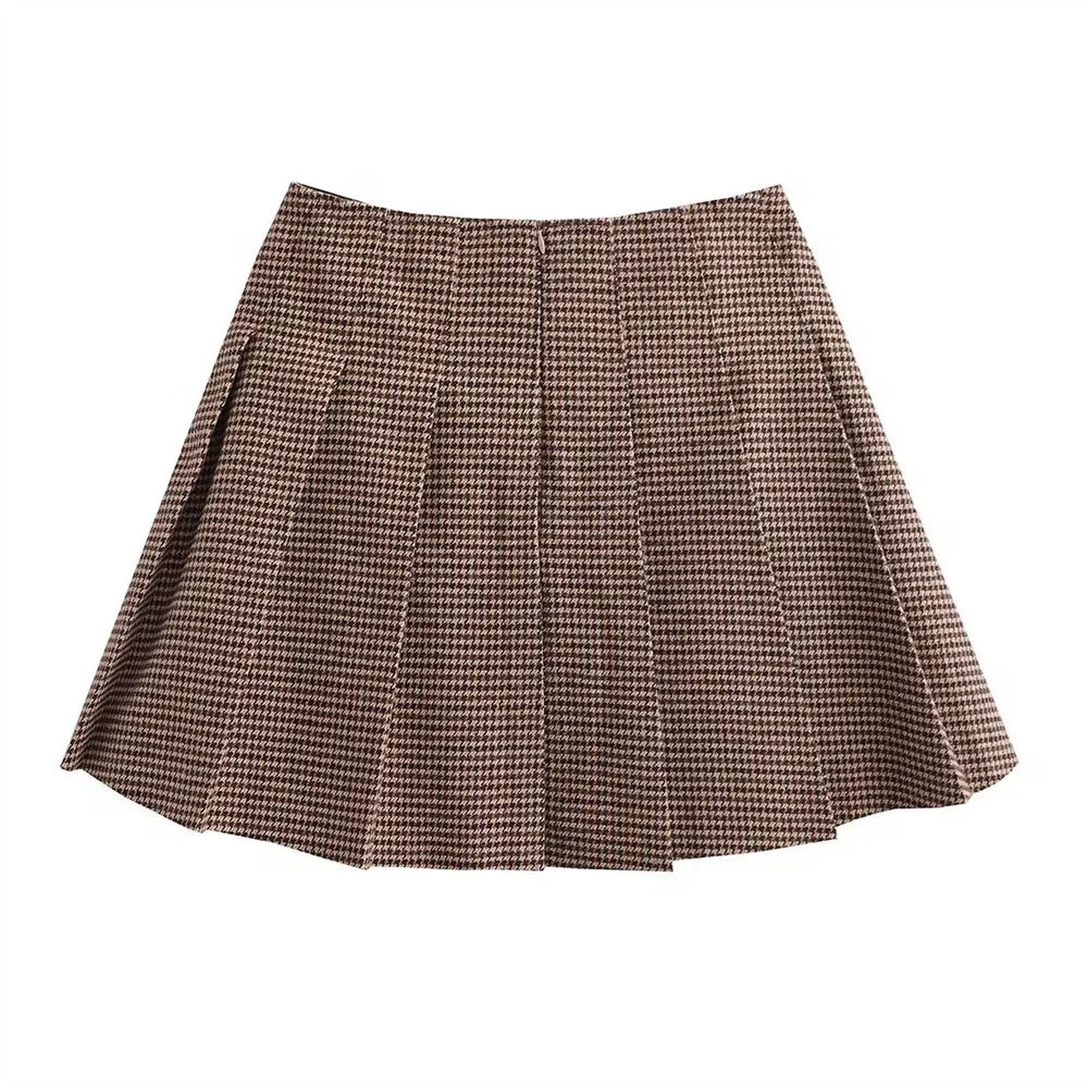 Conjunto de Abrigo y Falda plisada