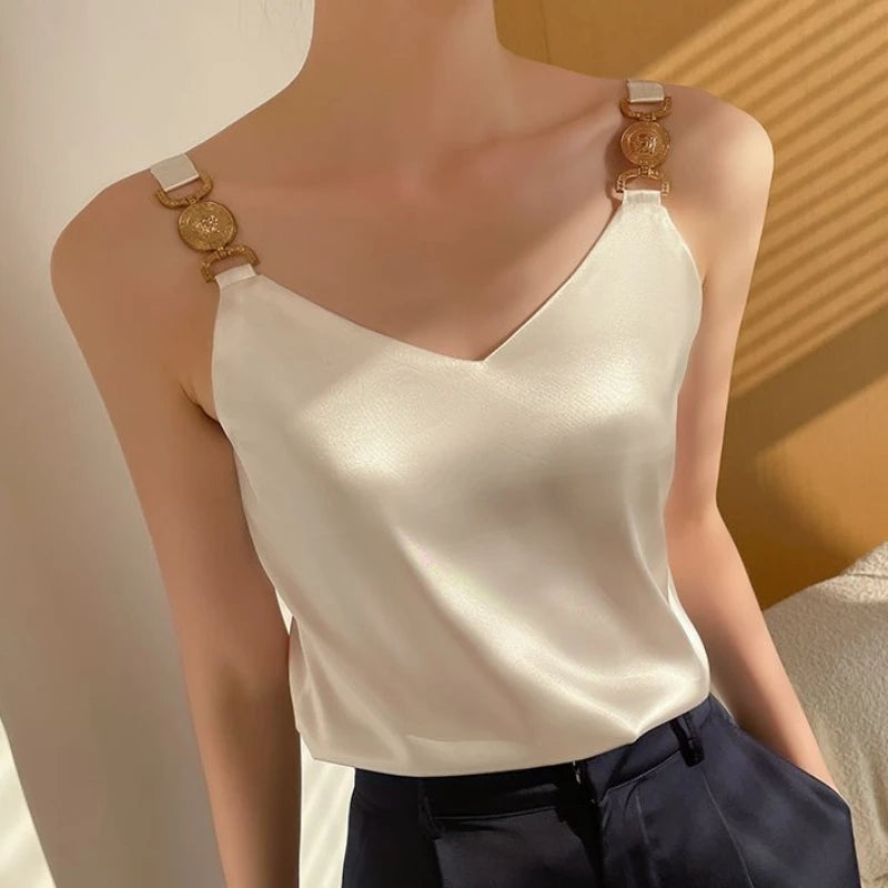 Camiseta sin mangas de satén negro con cuello en V, Top liso a la moda sin mangas para mujer, Tops sexis con espalda descubierta y espagueti de seda elegante con temperamento para verano 2024