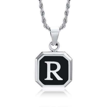Collar con Inicial en Placa Cuadrada - R