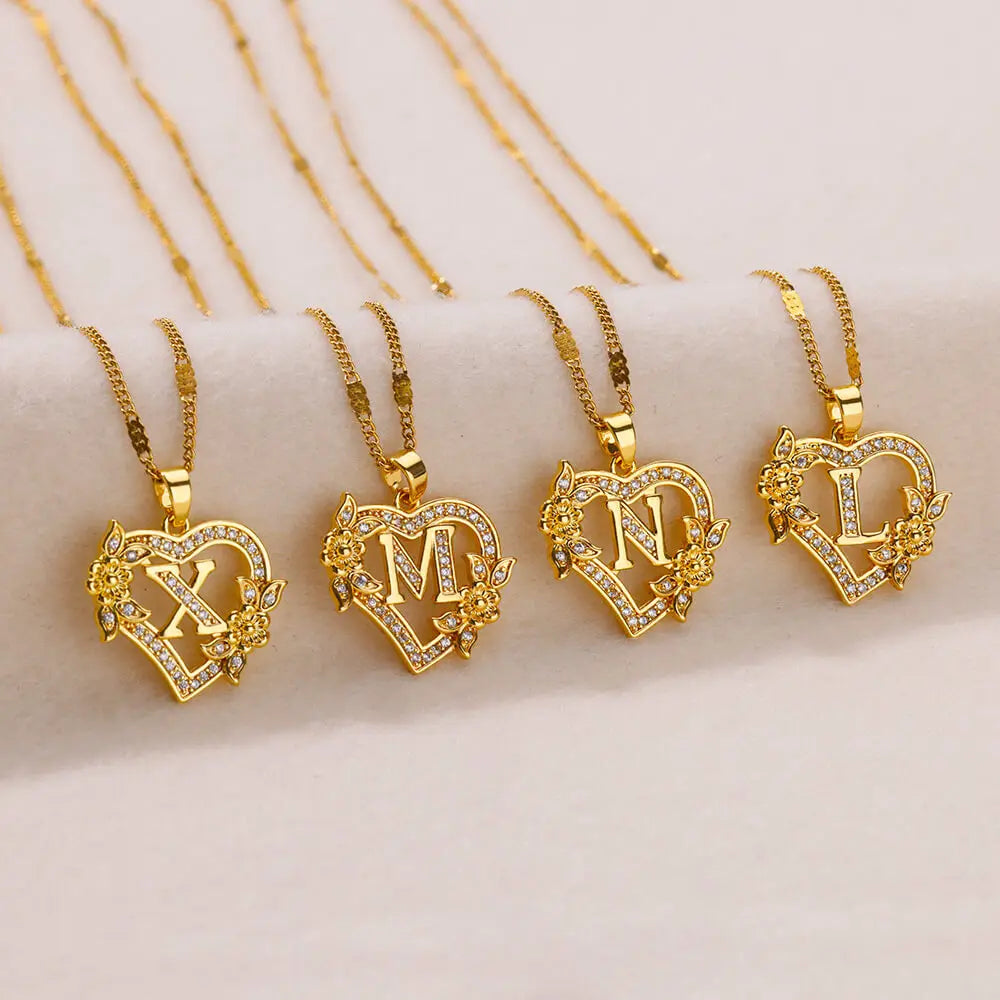 Collar con Inicial en Corazón - foto 4
