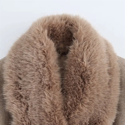 Abrigo Con Cuello De Peluche