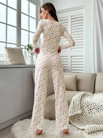 Conjunto de Pijama con Estampado Floral