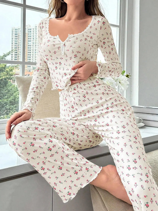 Conjunto de Pijama con Estampado Floral