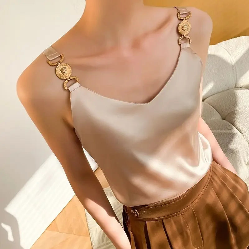 Camiseta sin mangas de satén negro con cuello en V, Top liso a la moda sin mangas para mujer, Tops sexis con espalda descubierta y espagueti de seda elegante con temperamento para verano 2024