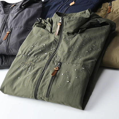 Chaqueta Impermeable Con Capucha