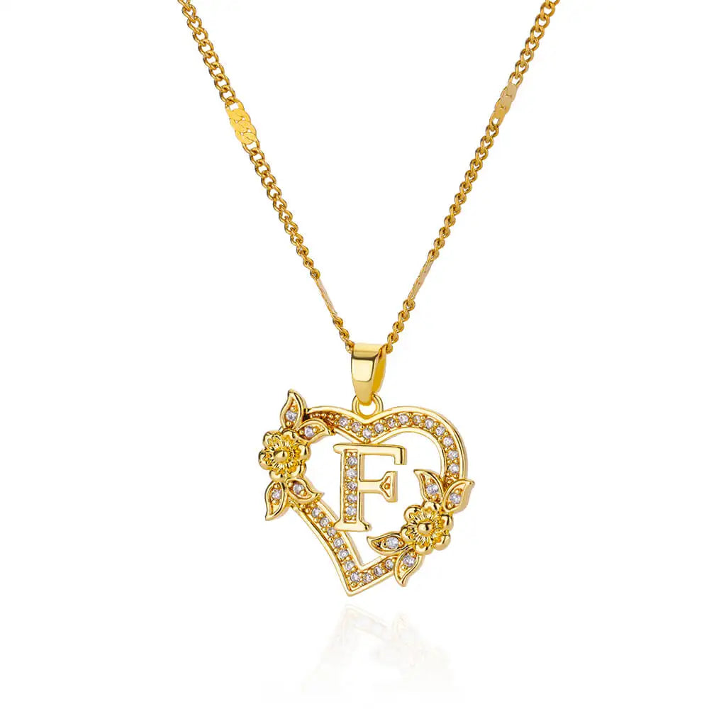 Collar con Inicial en Corazón - F