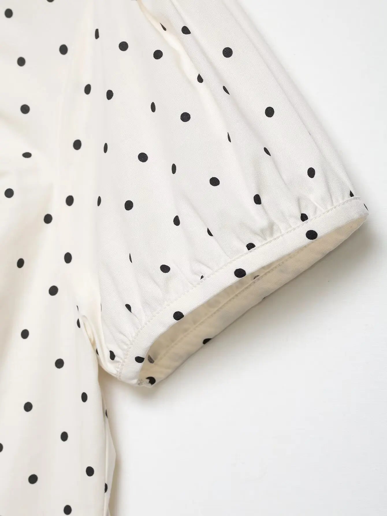 Blusa Con Estampado de Lunares