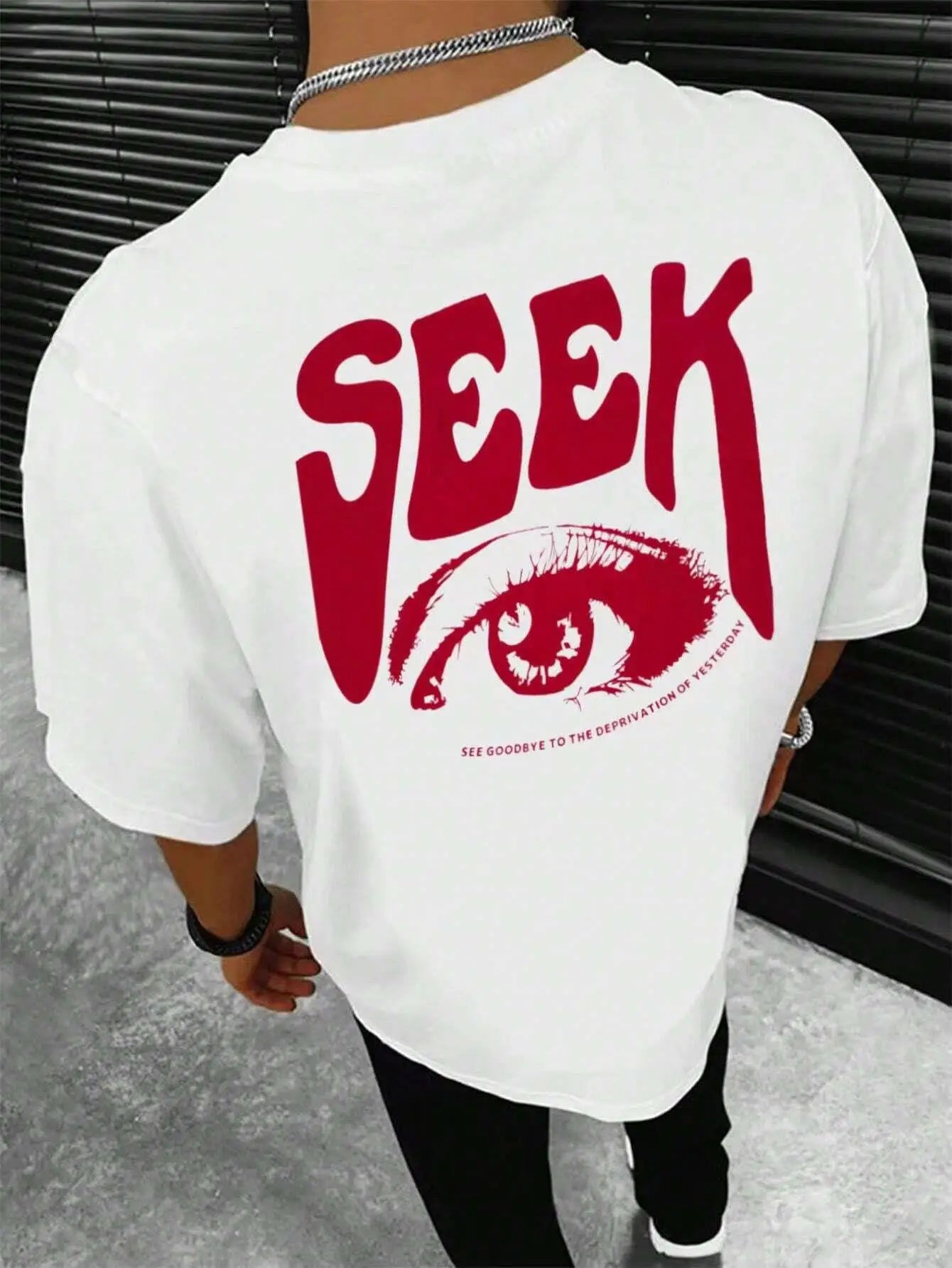 Camiseta Seek Anticipated Gaze