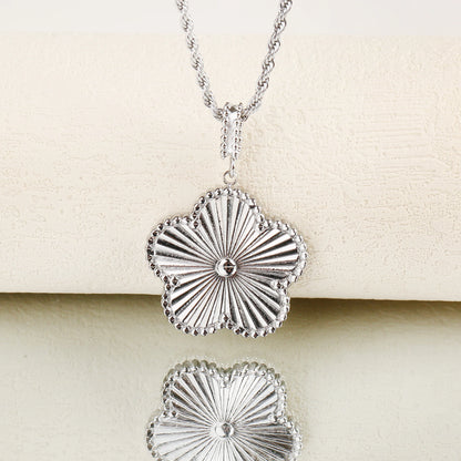 Collar Con Colgante De Trébol